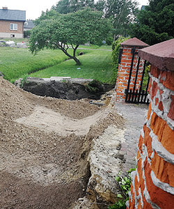 Kozienice, łączenie chodnika z działką